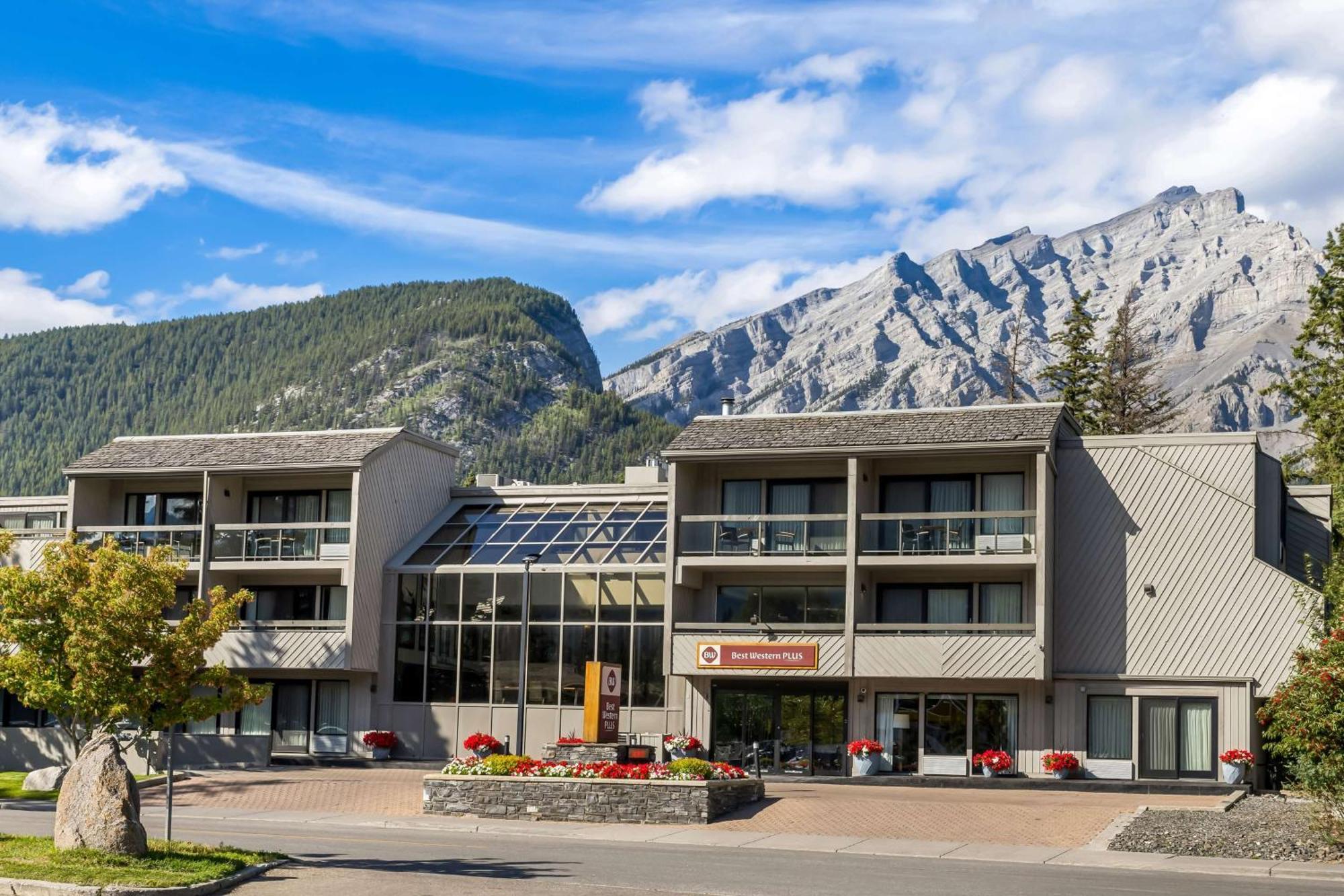 Best Western Plus Banff International Lodge Eksteriør billede