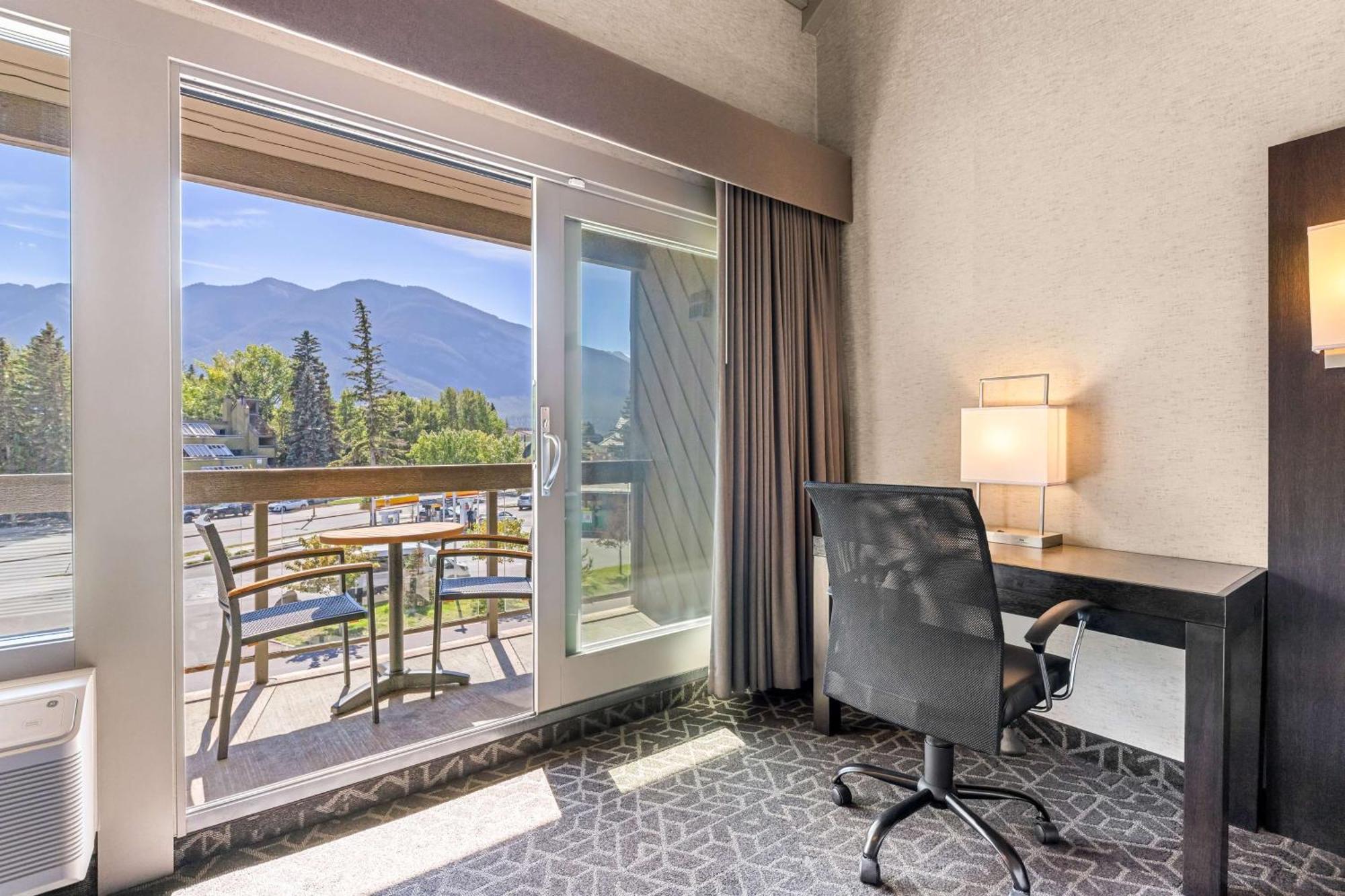 Best Western Plus Banff International Lodge Eksteriør billede